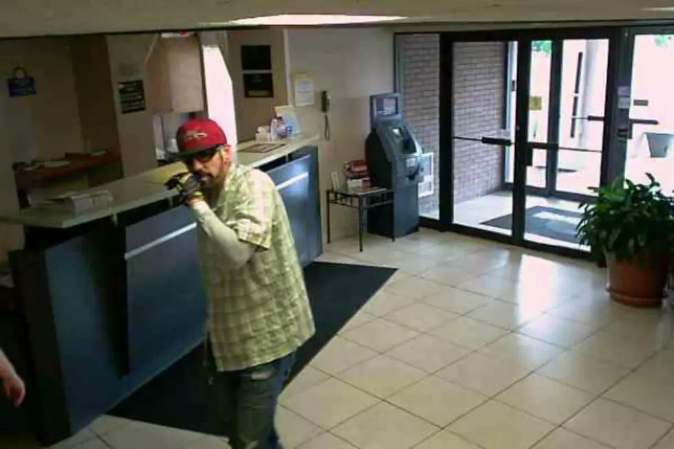 Police Looking for Suspect Who Robbed The Days Inn