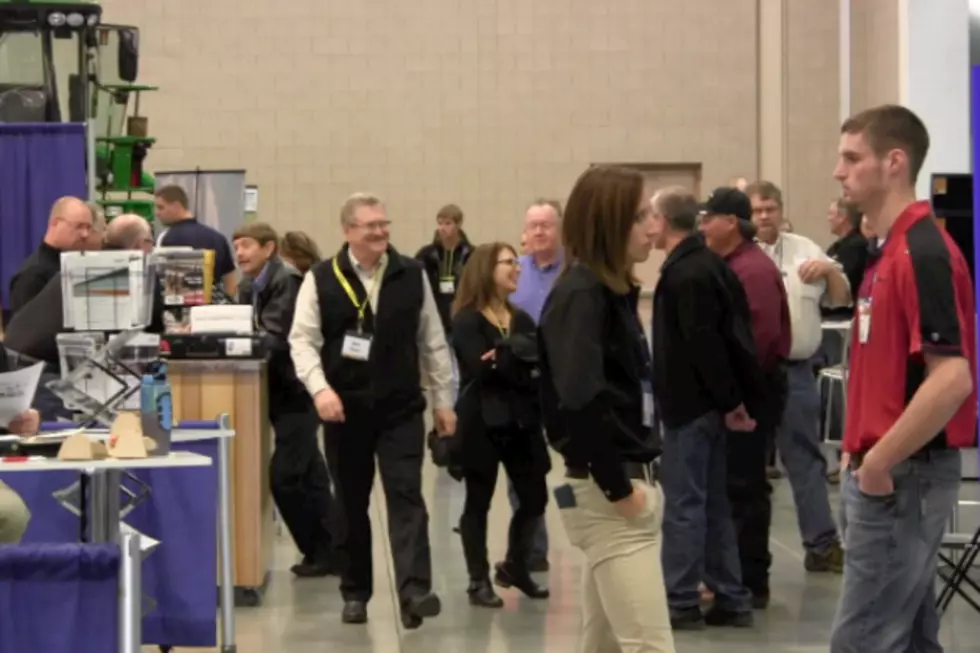 Dairy Farmers See What’s New At Midwest Dairy Expo [VIDEO]