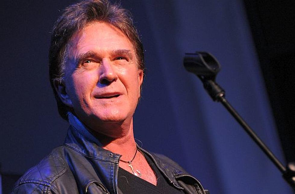 News @ Noon: Country Music Legend TG Sheppard Performing Christmas Show at Rollie&#8217;s [AUDIO]
