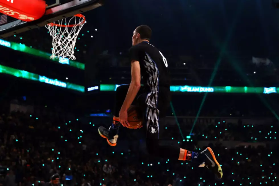 Wolves&#8217; LaVine Wows Crowd At Dunk Contest