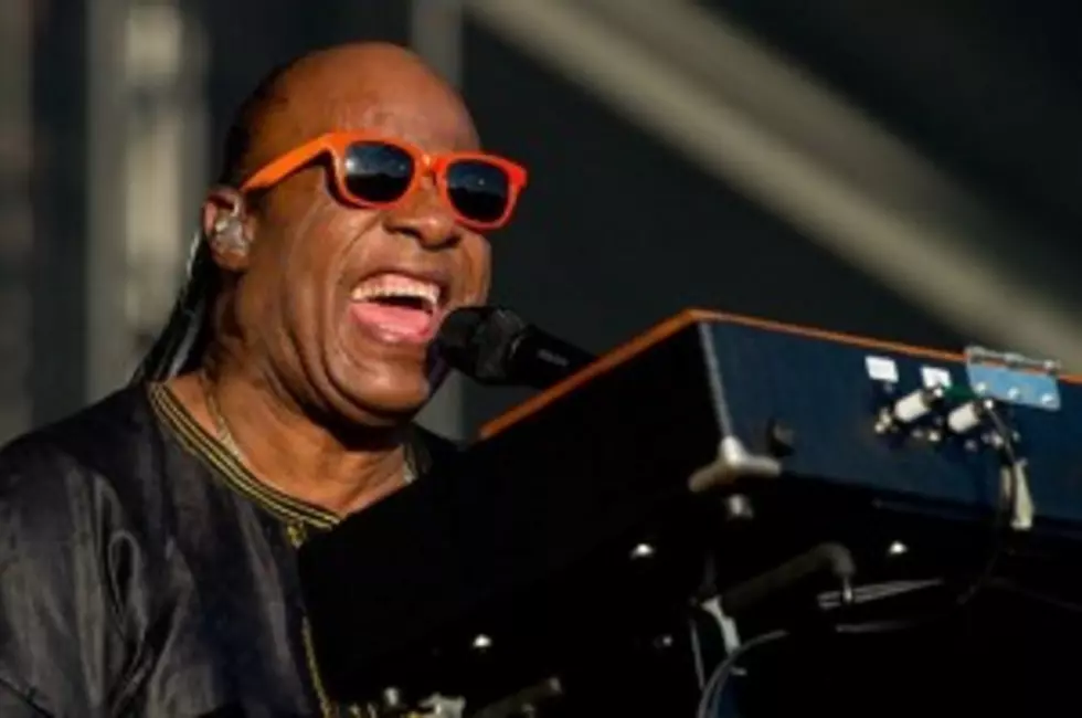Stevie Wonder Surprises Minneapolis Baptist Church