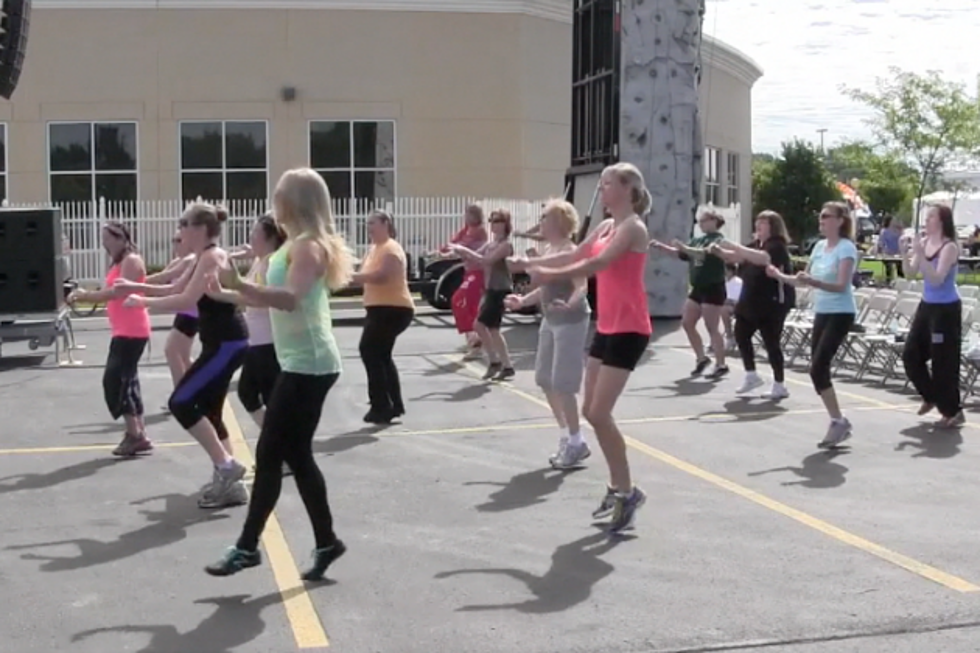 Fitness Friday: Group Fitness Classes A Great Way to Get Your Gym Fix [VIDEO]