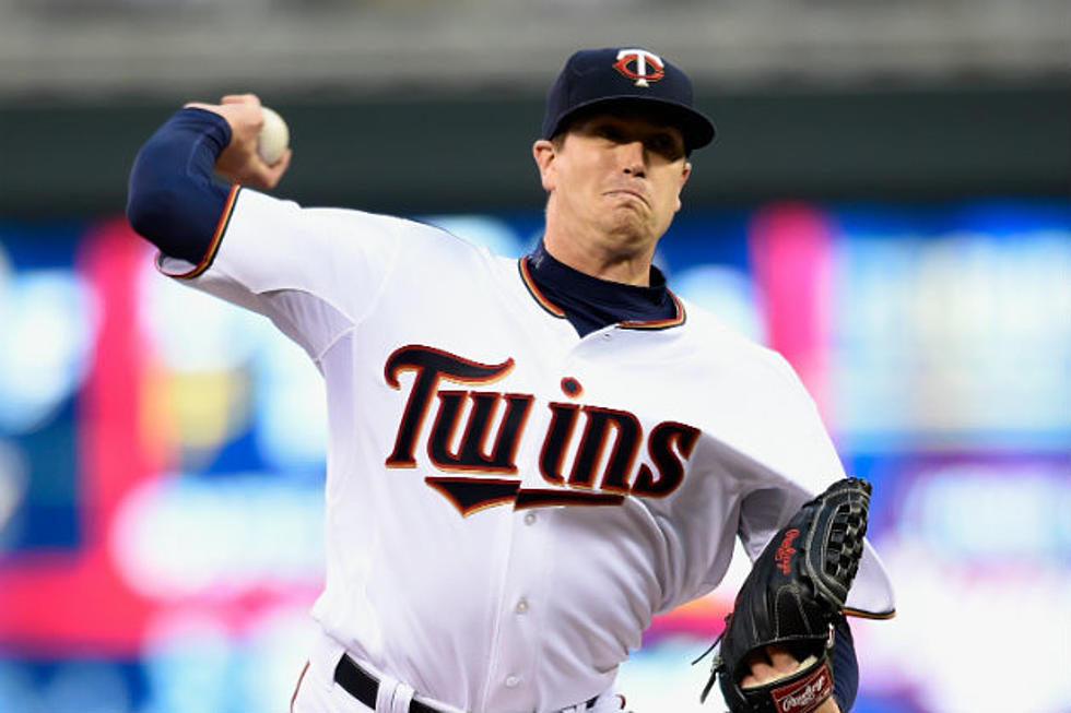 Gibson Goes Deep, Tosses Twins the 1-0 Victory Over White Sox