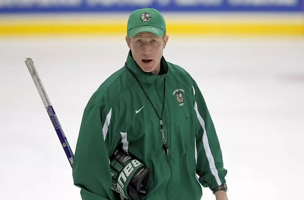 Philadelphia Flyers Name North Dakota&#8217;s Hakstol New Head Coach