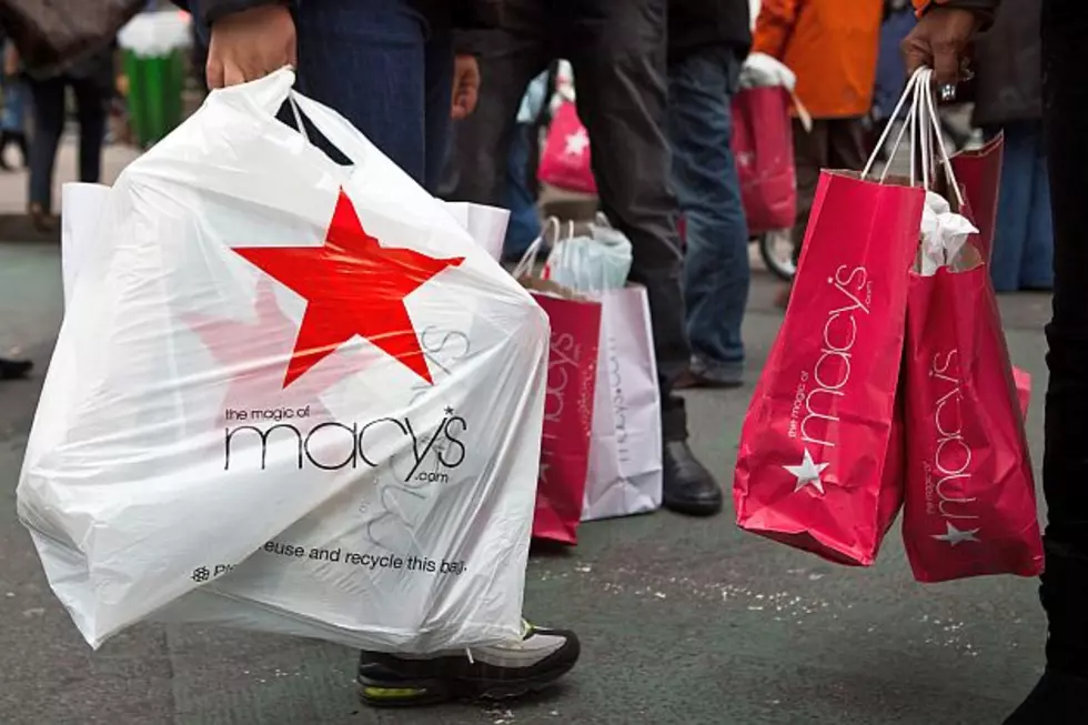 Macy&#8217;s Says It Will Close 35 to 40 Stores in Early 2016