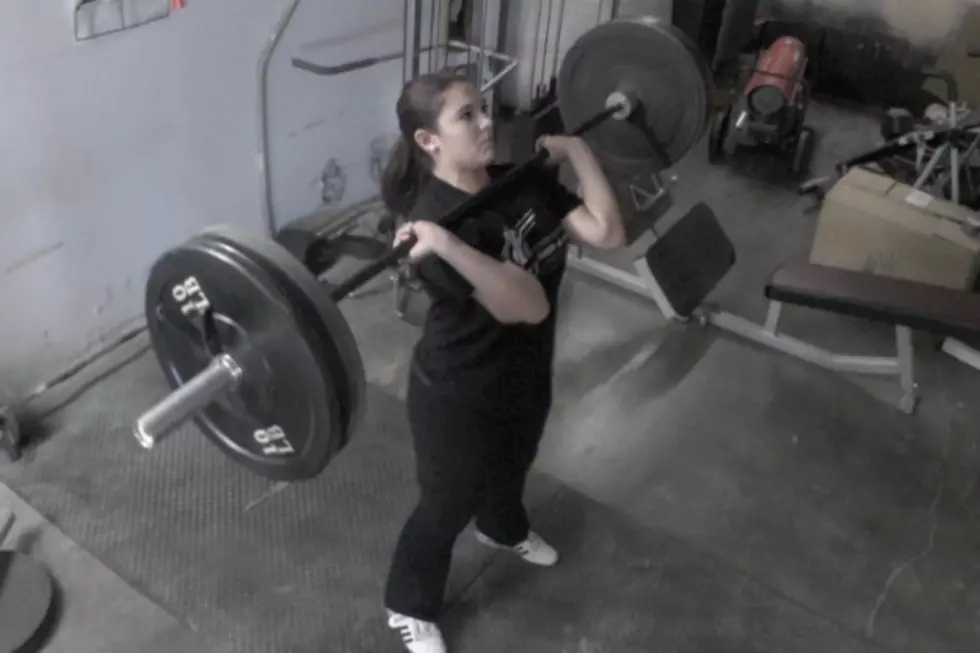 Pierz Teen Breaking World Powerlifting Records [VIDEO]