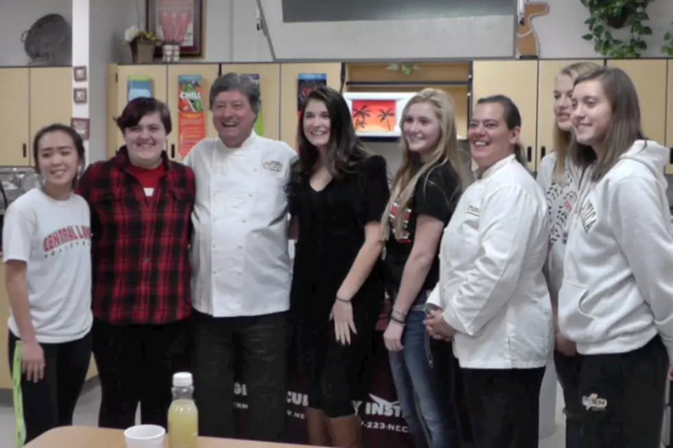 Food Network Chopped Champion Visits Sauk Rapids-Rice High School [VIDEO]
