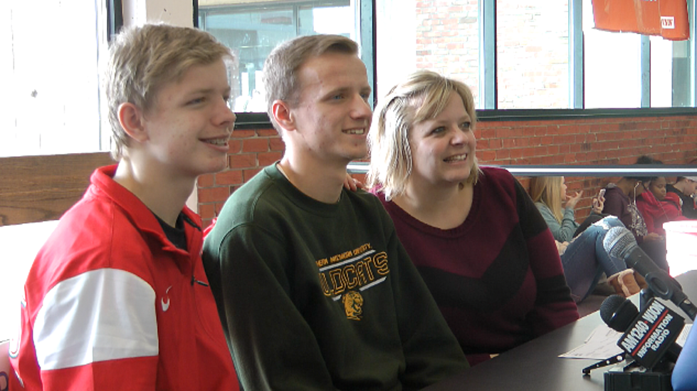 Apollo Soccer&#8217;s Lommel Signs With Northern Michigan [VIDEO]