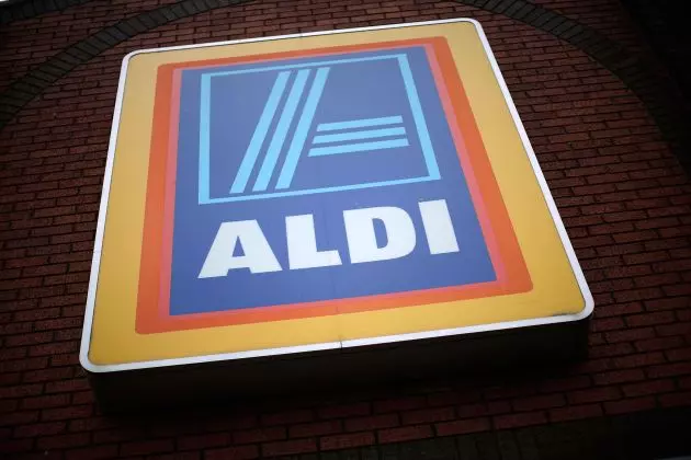 No-Frills Supermarket Chain Aldi To Accept Credit Cards