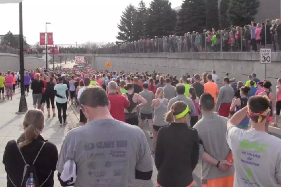 Warm Weather Attracts Thousands to Earth Day Marathon [VIDEO]