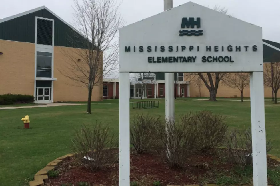 Mississippi Heights Students Moving to Distance Learning