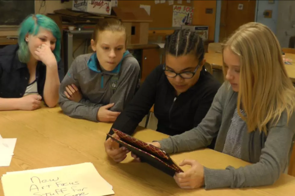 Middle School Students Create Video Game to Fundraise for Art Program [VIDEO]