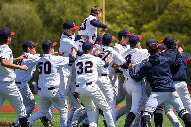 Johnnies Advance in Tourney After Walk-Off Win in Extras