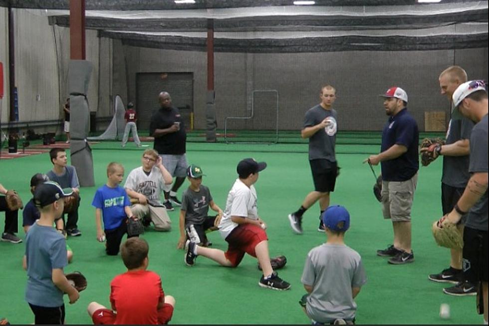 St. Cloud Rox Players Hold Free Youth Baseball, Softball Clinic [VIDEO]