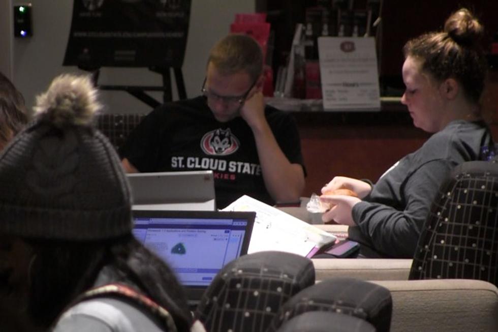 SCSU Students: Is Handwriting Notes more Effective than Typing? [VIDEO]