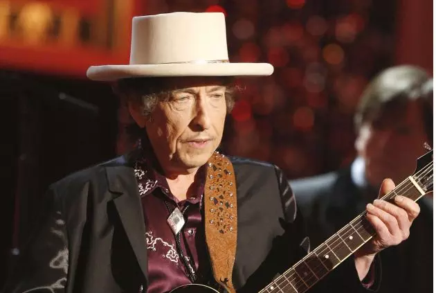 Minnesota Native Bob Dylan Wins Nobel Prize