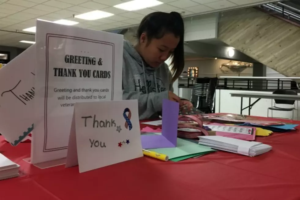 Students Honor Seniors, Veterans and Martin Luther King Jr. with Outreach Events [PHOTOS]