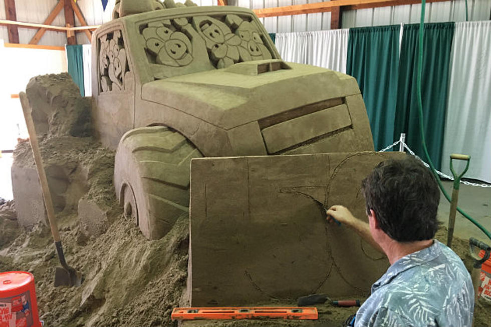 California Base Sand Sculpture Business Showcase Talents at the Benton County Fair