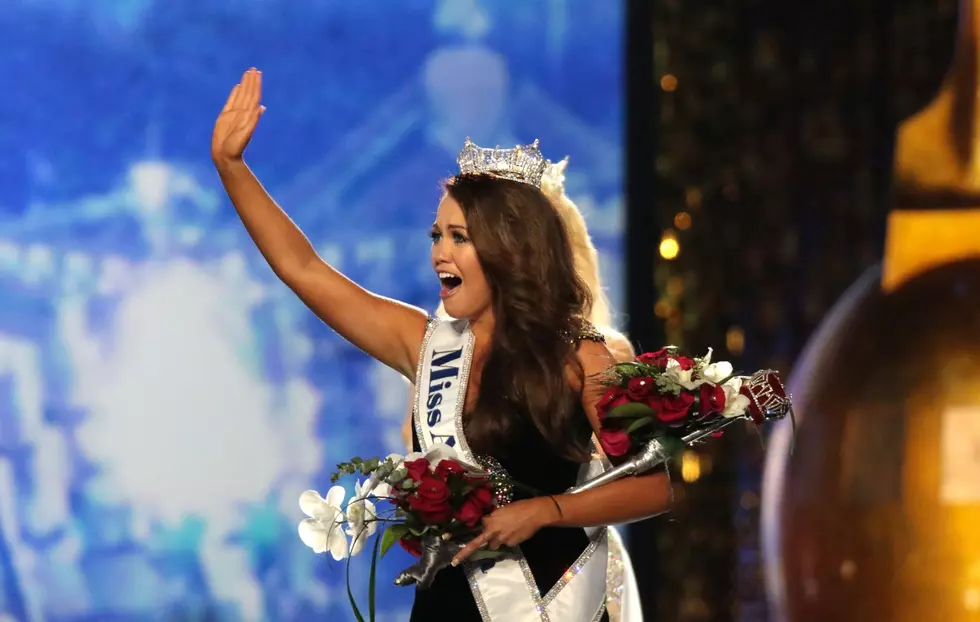 New Miss America Takes Traditional Dip in Ocean After Win