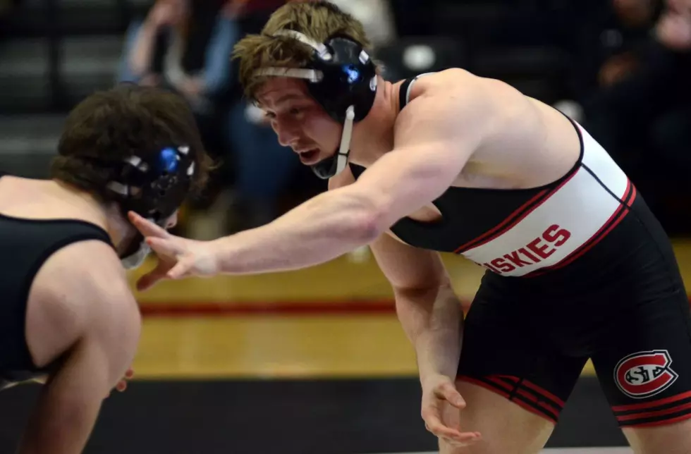 SCSU Eyeing National Titles in Both Hockey and Wrestling