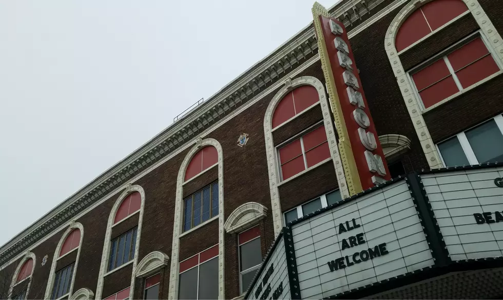 Fabulous Armadillos First to Play When Paramount Theatre Opens