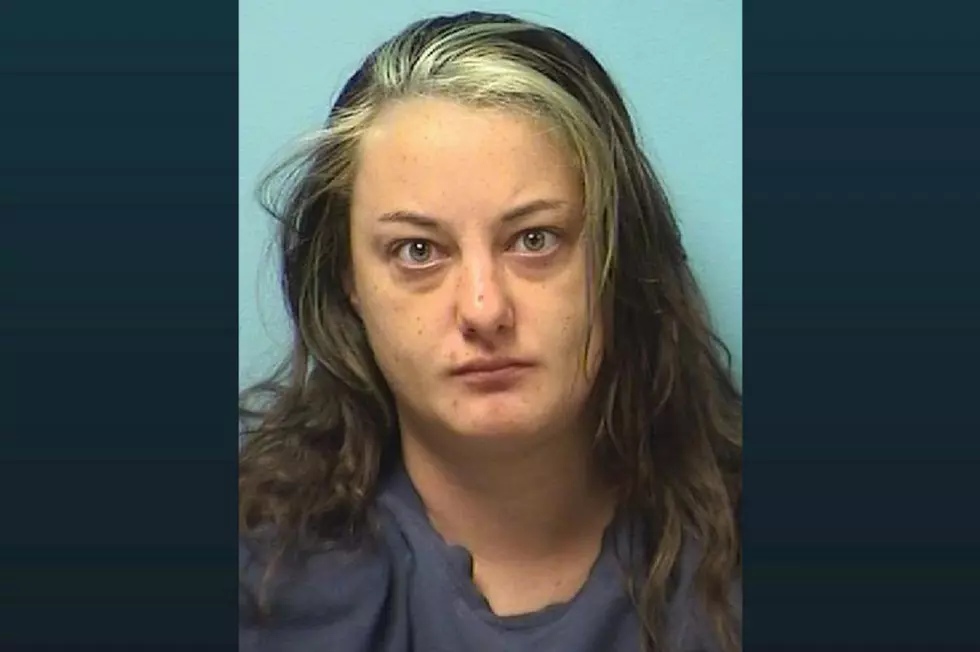 Waite Park Woman Charged With Attacking Man With Steak Knife