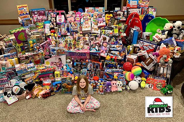 9-Year-old Sartell Girl Shows What Christmas is all About