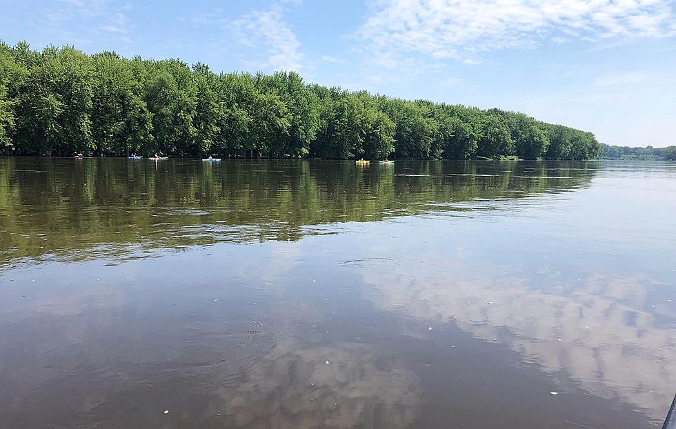 Mississippi River Tops New Listing of Endangered Waterways