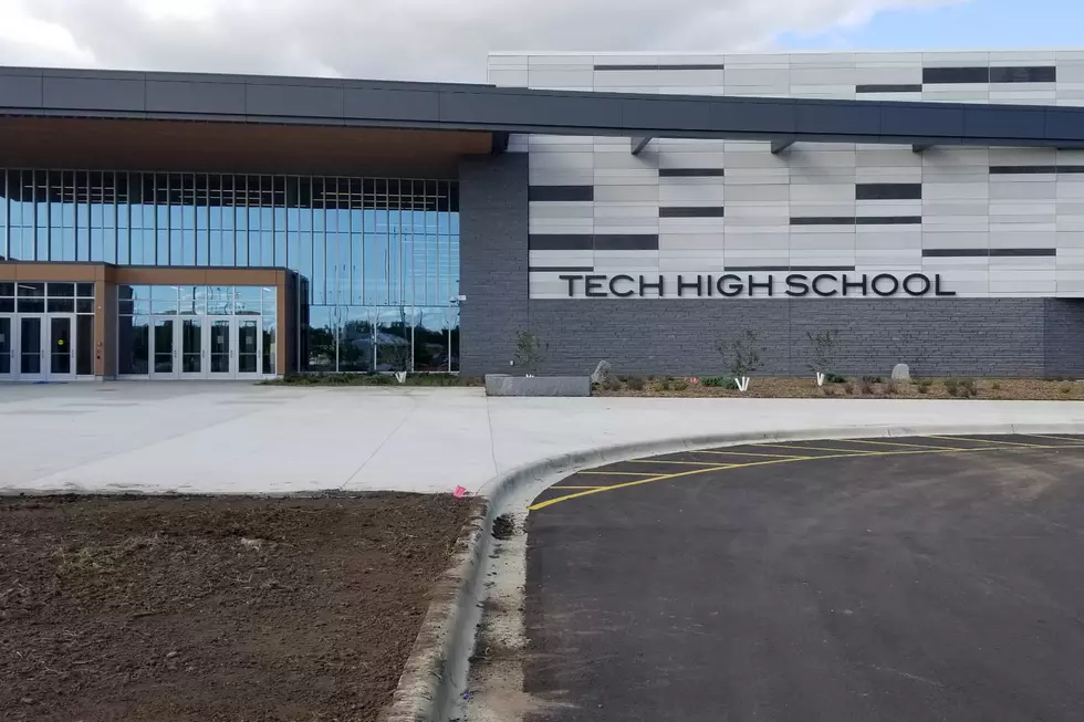 News HS Update: Tech Nearly Ready for Students [VIDEO]