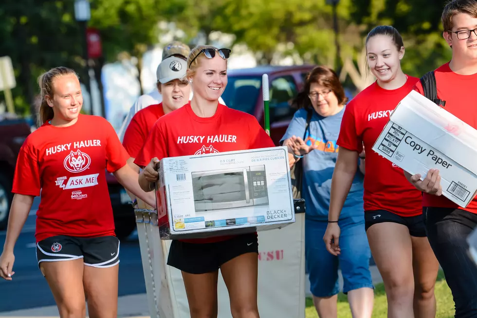 St. Cloud Area College Students Moving in this Week