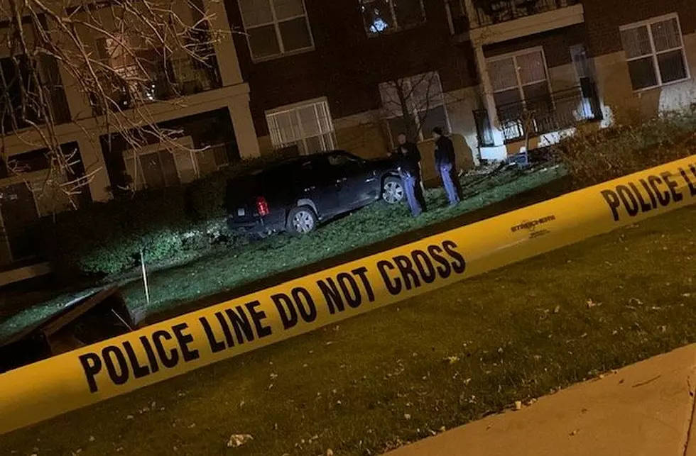 Man Fatally Shot in SUV, Wife Hurt in St. Paul