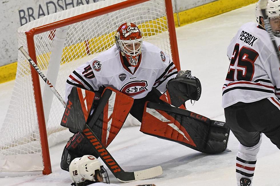 Huskies Lose in OT, Split Series with Omaha