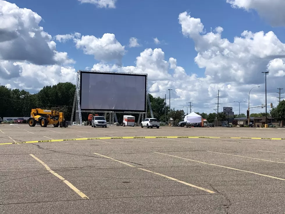 Crossroads Center to Host Outdoor Movies