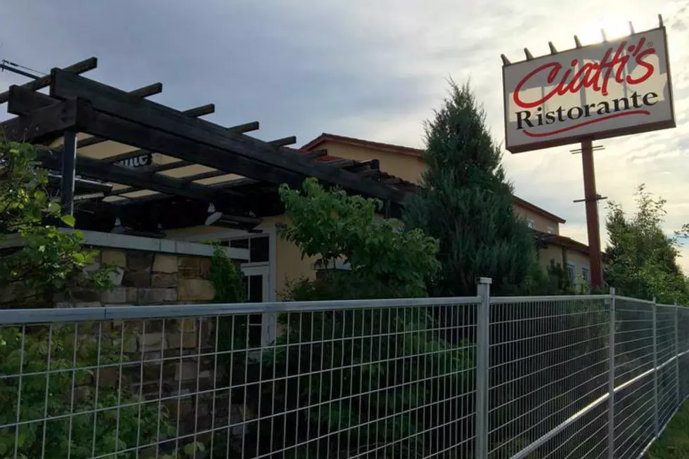 Former Ciatti&#8217;s Ristorante Building Being Demolished