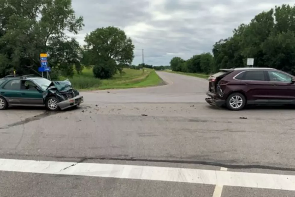 Two Hurt in Rear End Crash in St. Joseph