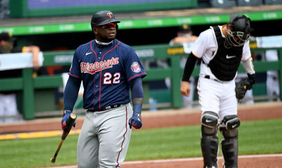 Twins Blow Big Lead &#8211; Monday Sports Blast