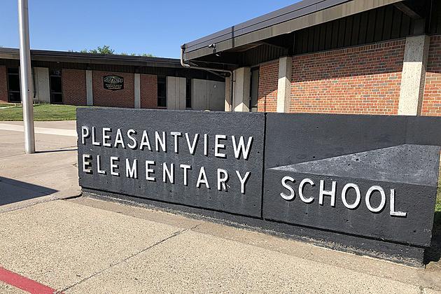 Pleasantview Students Will Return to Building Monday