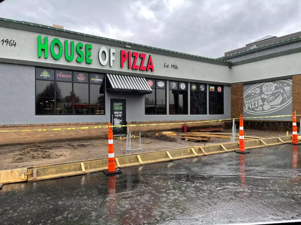 House of Pizza West Adding Patio, Outdoor Live Music