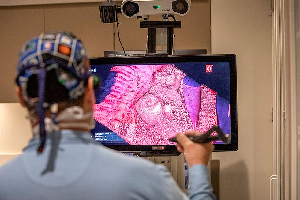 CentraCare Makes History With Worlds First 4D Hologram Procedure