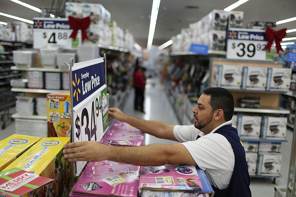 Walmart to Pay 100% of College Tuition for Workers
