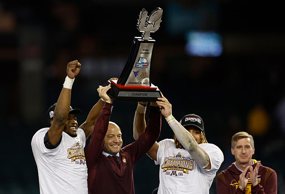 Gopher Football Closes Season with 18-6 Bowl Win