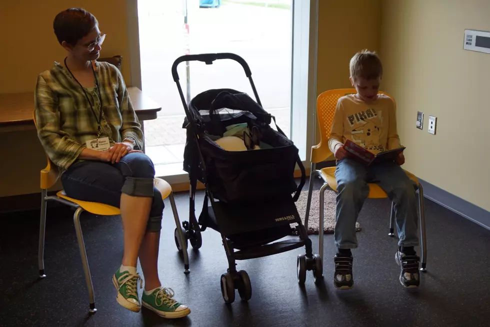 Kids Practice Reading with Animals at the St. Cloud Library