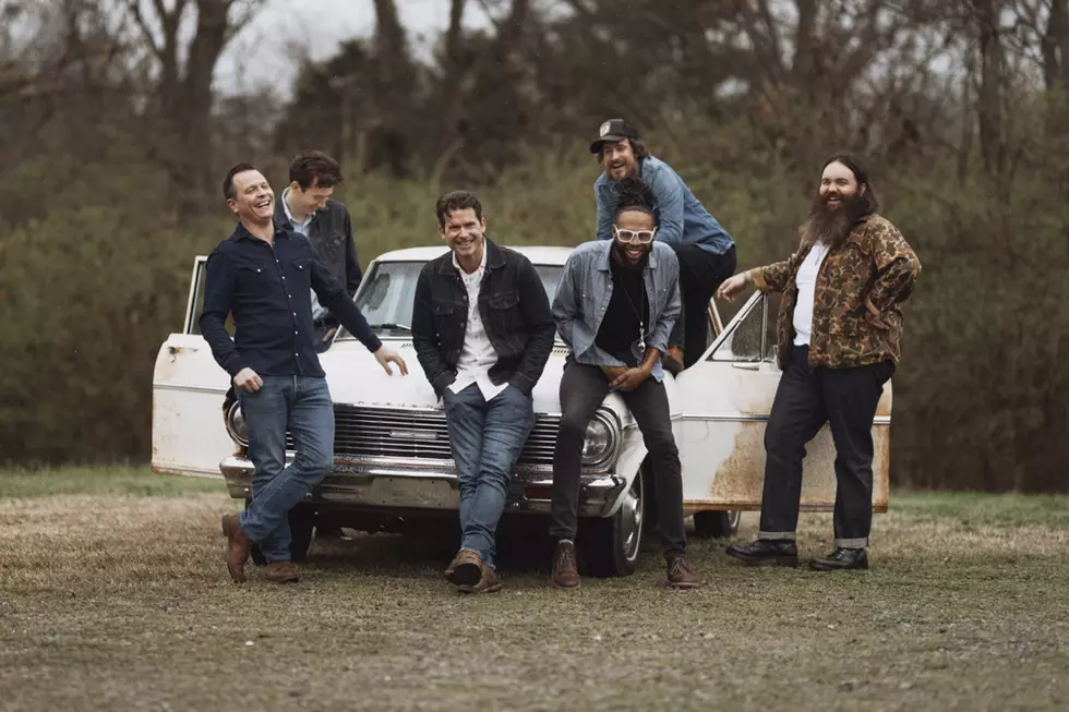 Old Crow Medicine Show To Headline Paramount&#8217;s Season Kick-Off