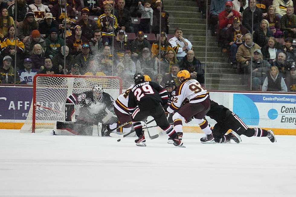 Jacks Advance to Semis, Gophers and Huskies Face Off Saturday