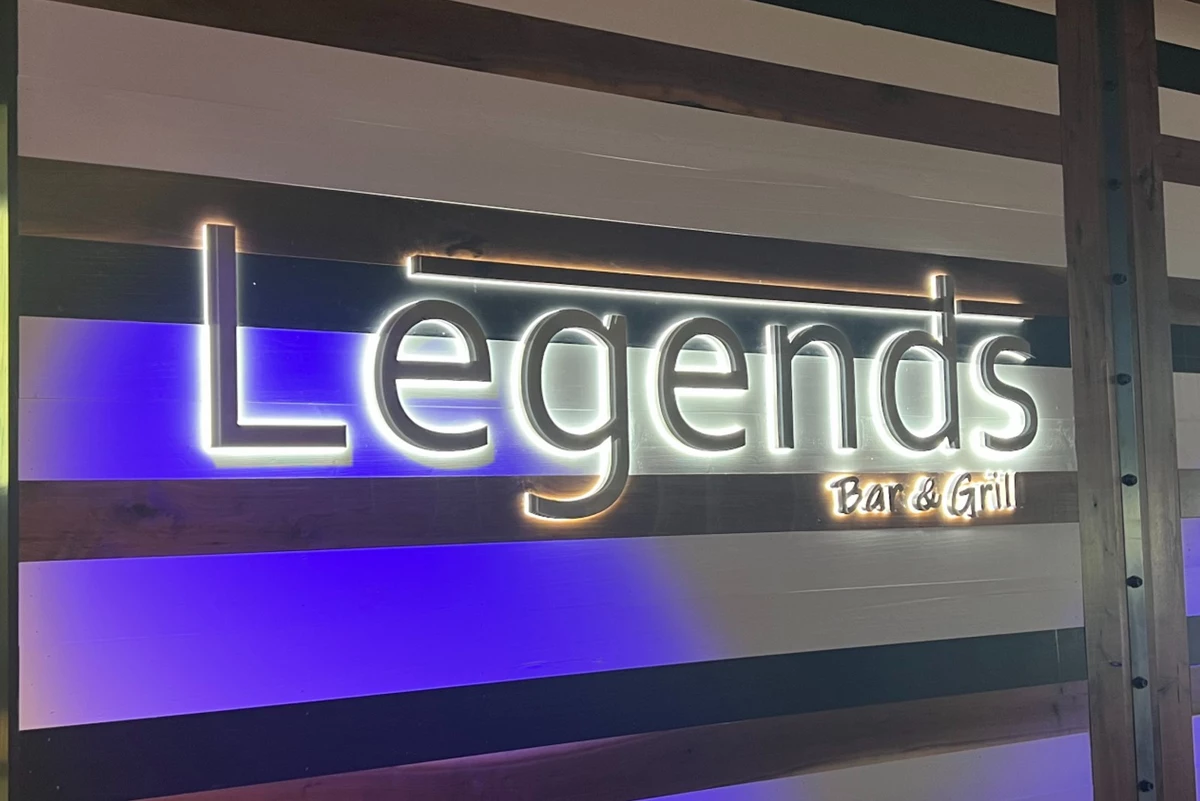 Legends Bar and Grill Works to Appeal to All Age Groups