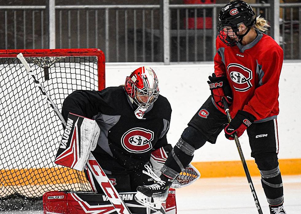 SCSU Women’s Hockey Starts Season Ranked #13 in the Nation