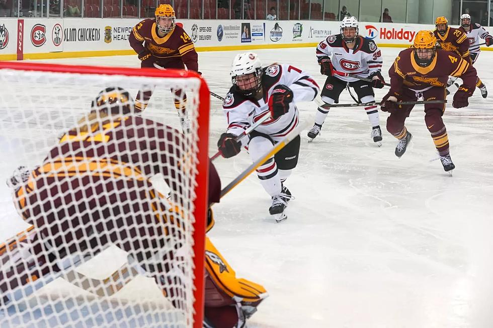 SCSU Women’s Hockey Ties #2 Minnesota