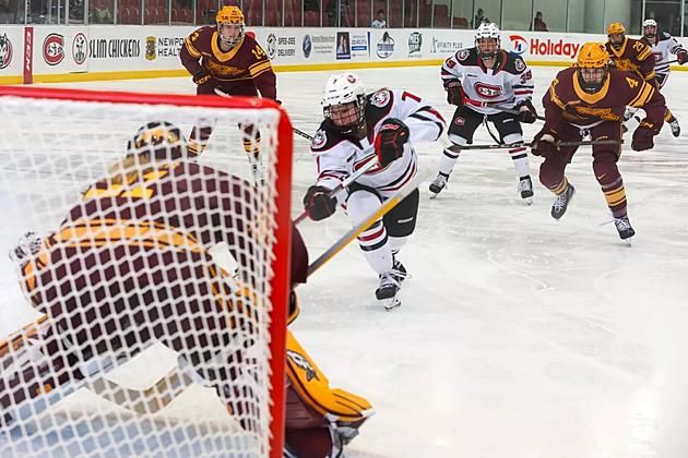 SCSU Women&#8217;s Hockey Ties #2 Minnesota