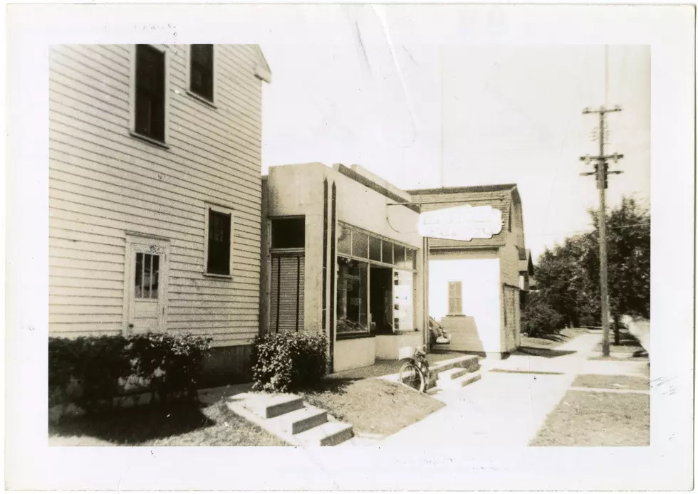 Barg's Grocery (photo courtesy of Stearns History Museum)