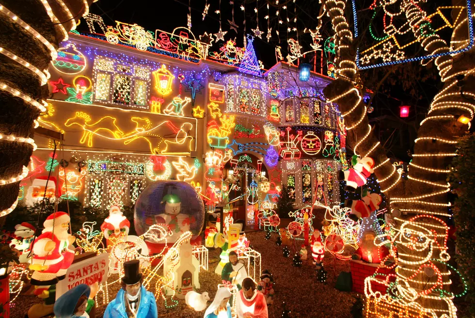 Suburbia Lights Up For Christmas